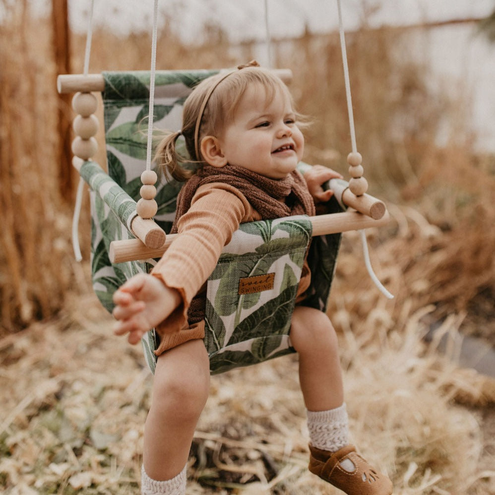 Outdoor High Back Swing – Tropical Leaf