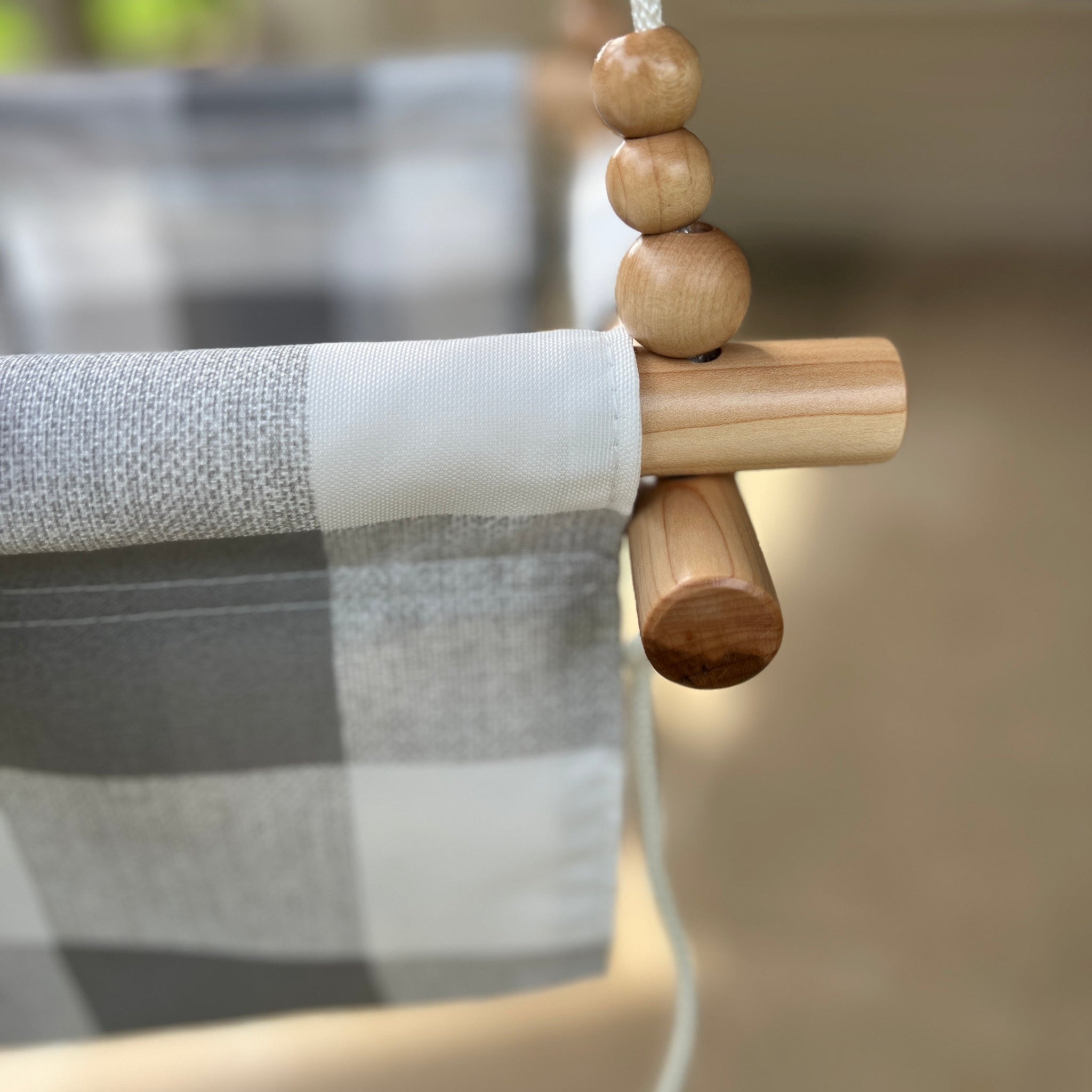 Outdoor High back Swing – Gray Buffalo Check