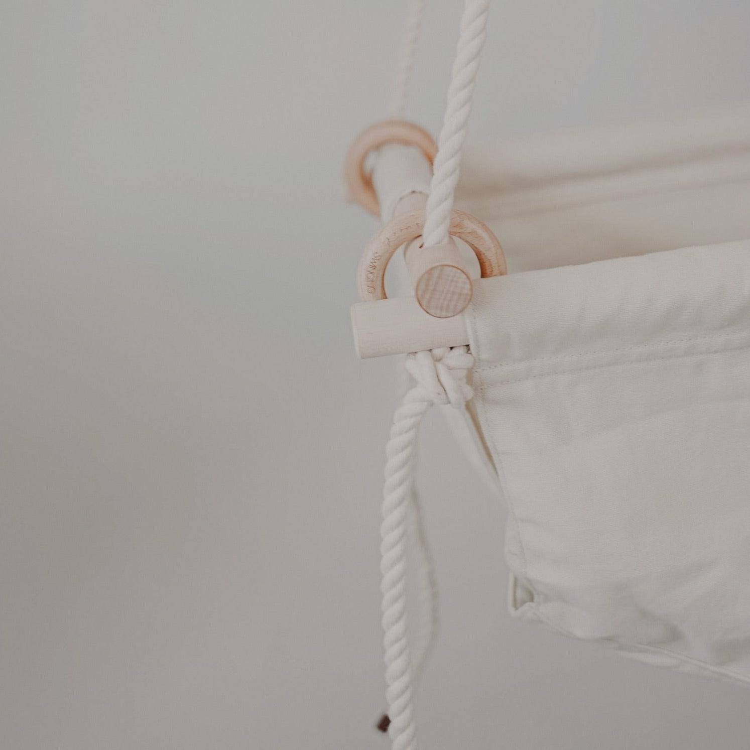 Grow With Me Infant Swing – Vanilla